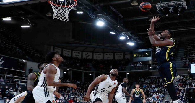 Fenerbahçe Beko'nun serisini Asvel bitirdi