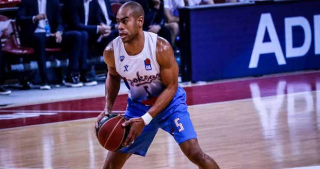 Fenerbahçe Beko'ya ABD'li oyun kurucu