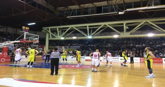 Fenerbahçe Doğuş, Borac Cacak'ı yendi