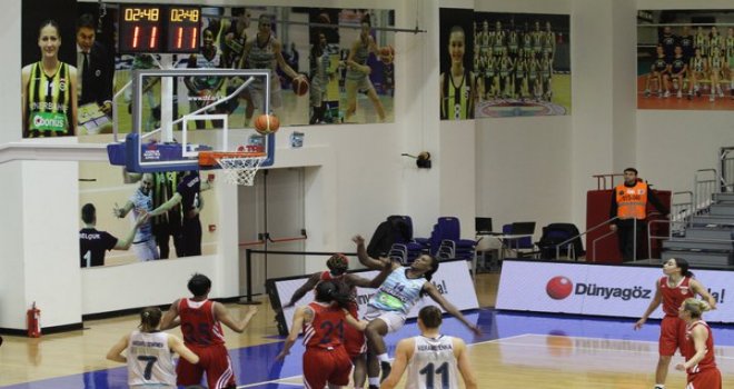 Fenerbahçe durdu durdu son çeyrekte vurdu