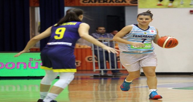 Fenerbahçe Fransa'da son çeyrekte sonuca gitti