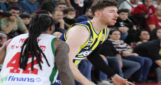 Fenerbahçe, Karşıyaka'da farka gitti