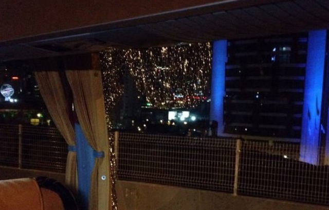 FENERBAHÇE OTOBÜSÜ TAŞLANDI