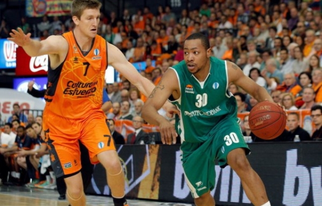 FENERBAHÇE ÜLKER 2.BOMBAYI DA PATLATTI