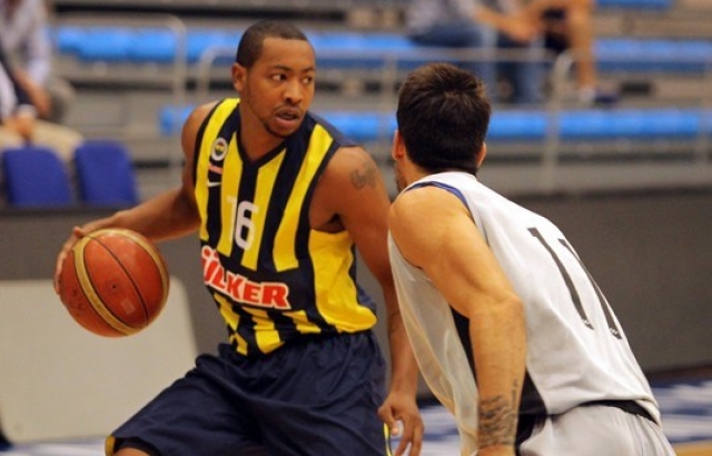 Fenerbahçe Ülker farklı galip