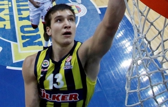 Fenerbahçe Ülker, Novgorod'a fark attı