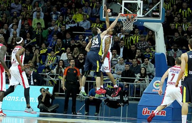 Fenerbahçe Ülker, Olympiacos'a kaybetti