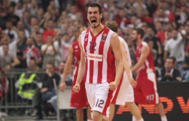 Fenerbahçe Ülker'e Sırp forvet