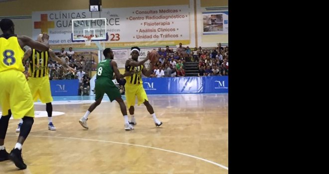 Fenerbahçe, Unicaja Malaga'yı üç uzatma sonunda geçti