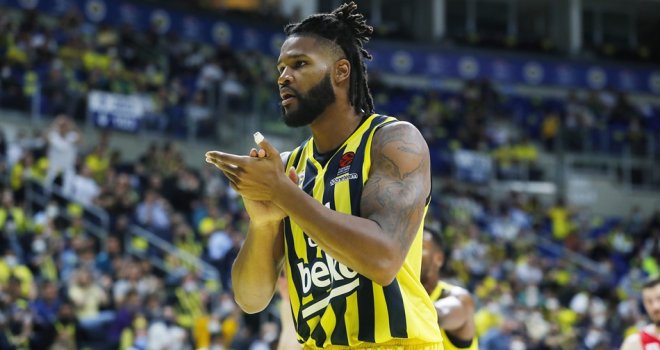 Fenerbahçe'de iki ayrılık