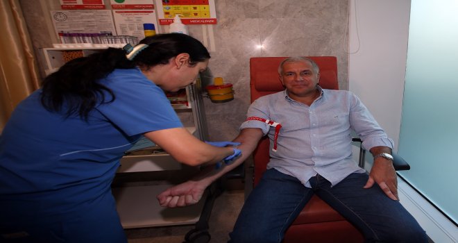 Fenerbahçe'de sağlık kontrolleri sürüyor