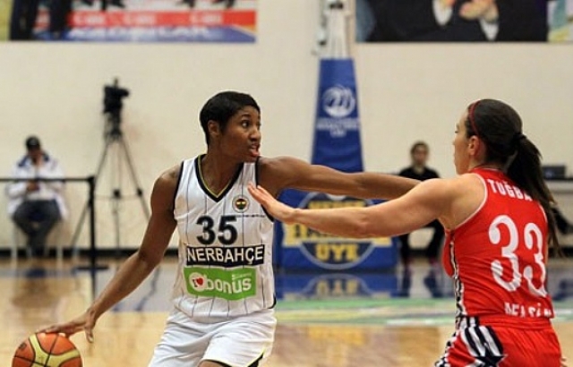 Fenerbahçe'den Mersin'e 25 fark