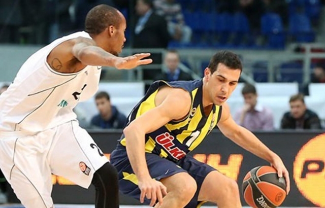 Fenerbahçe'nin Novgorod'u ağırlıyor