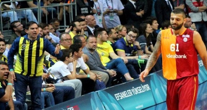 Fenerbahçe'ye para cezası