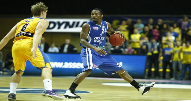 Final Spor ilk yabancısını aldı