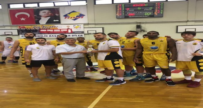 Final Spor kazandı İstanbulspor Beylikdüzü şampiyon oldu