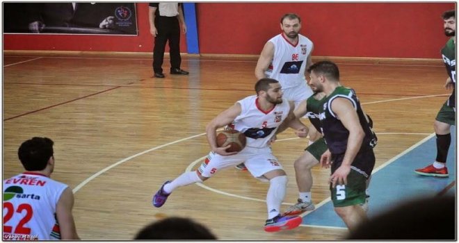 Final'den oyun kurucu transferi