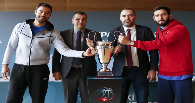Finalistler basın toplantısında buluştu