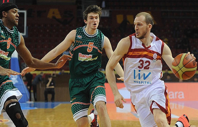 Galatasaray, Banvit?e şans tanımadı?