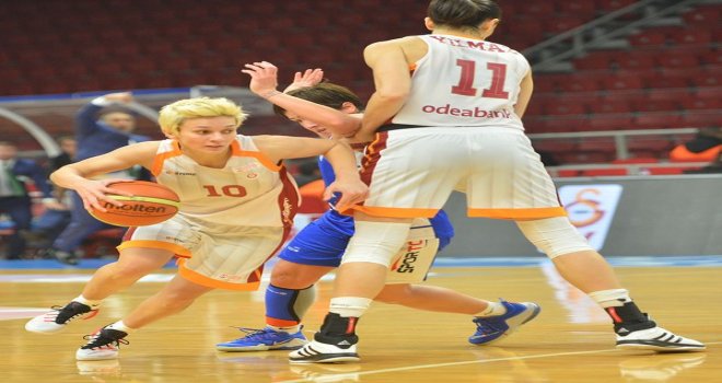 Galatasaray evinde kazandı...