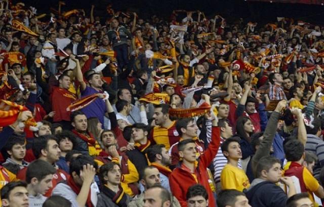 GALATASARAY-FENERBAHÇE MAÇINDAN NOTLAR...