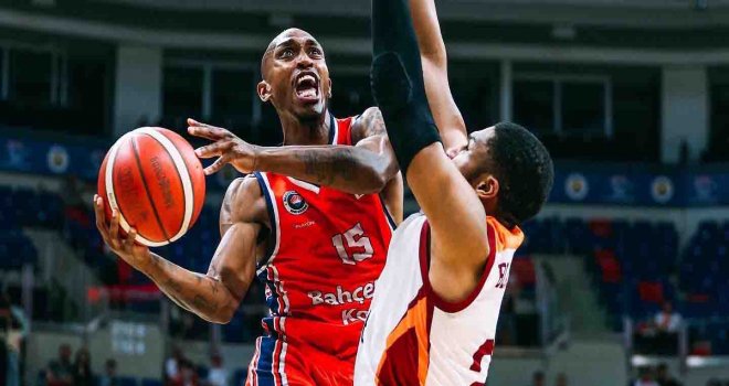 Galatasaray Nef yarı finale yükseldi