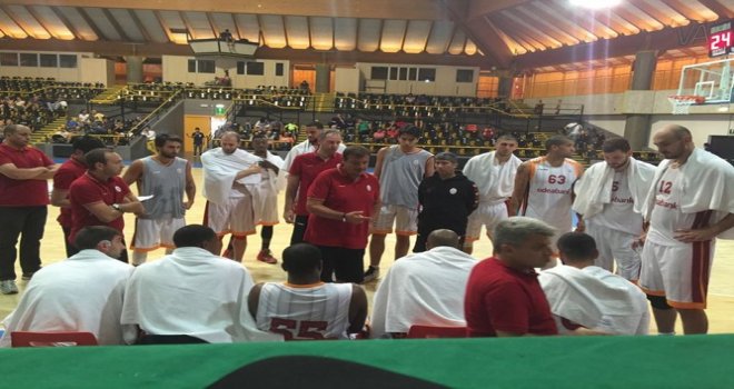 Galatasaray Odeabank galibiyetle başladı