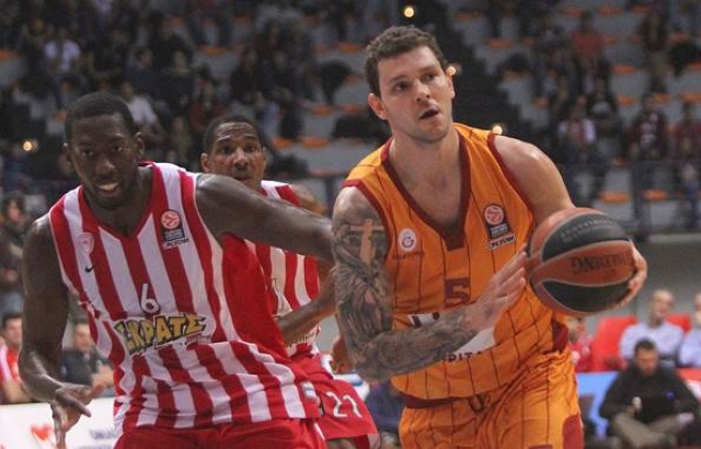 Galatasaray, Olympiacos'u ağırlıyor