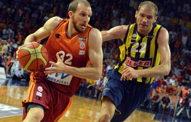 GALATASARAY SERİYİ EŞİTLEDİ