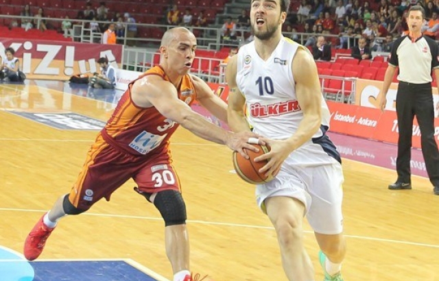 GALATASARAY SERİYİ YİNE EŞİTLEDİ