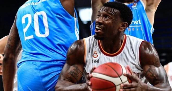 Galatasaray'dan Manisa Büyükşehir'e