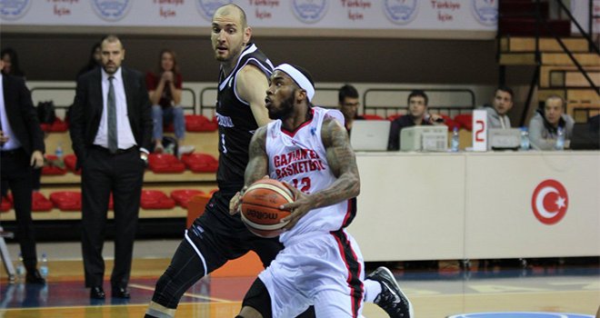 Gaziantep Basketbol sahasında Cluj'a kaybetti