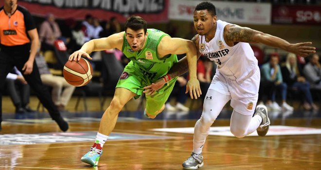 Gaziantep Basketbol, Tofaş'ı geçti