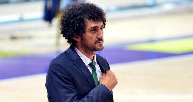 Gaziantep'te dümene Tutku Açık geçti