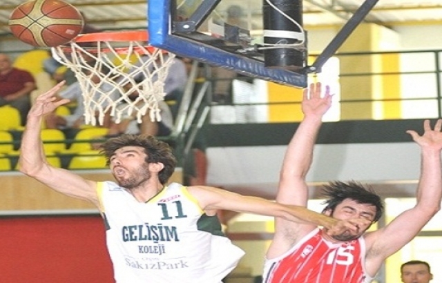 Gelişim Koleji evinde Afyon yuttu?