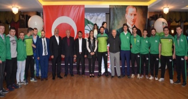 Gemlik Basketbol'un gurur gecesi