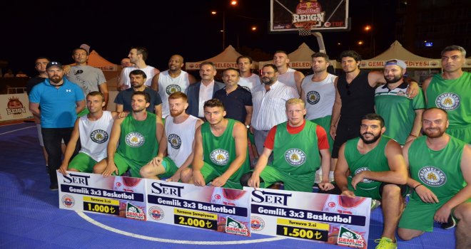 Gemlik'te 3x3 turnuvası nefesleri kesti