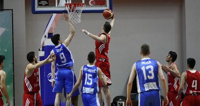 Genç Erkekler Bosna Hersek'i mağlup etti