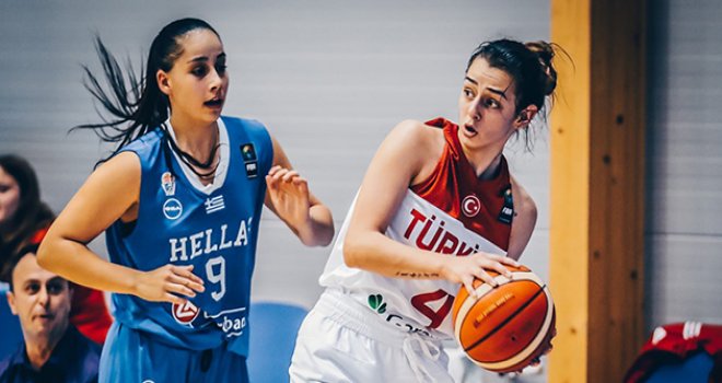 Genç Kızlarımız, komşuya şans tanımadı...