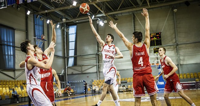 Genç Milliler 12.oldu