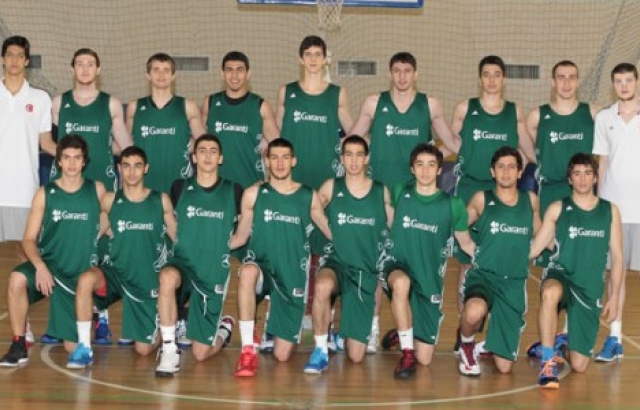 GENÇ MİLLİLER ALMANYA'YA MAĞLUP