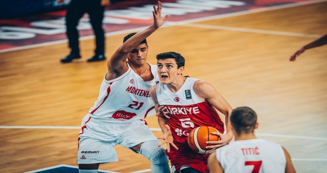 Genç Millilerimiz Karadağ'ı da geçti grubu lider bitirdi...