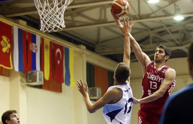 Genç Millilerimiz'den Bosna'ya fark