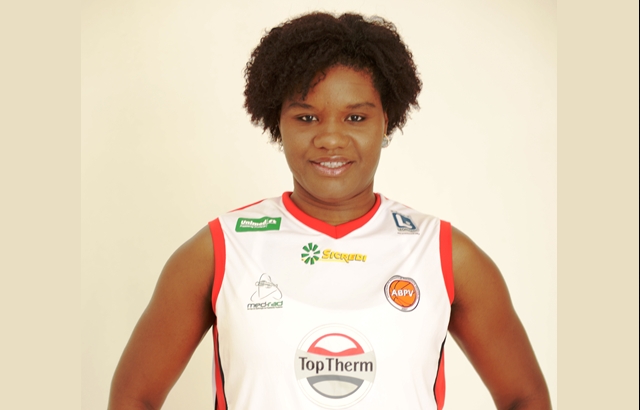 Hamile olduğunu anlamadan 7 ay basketbol oynadı