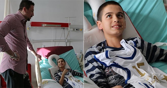 Hidayet Türkoğlu, 14 yaşındaki Erol Uçar'ın hayallerini gerçekleştirdi