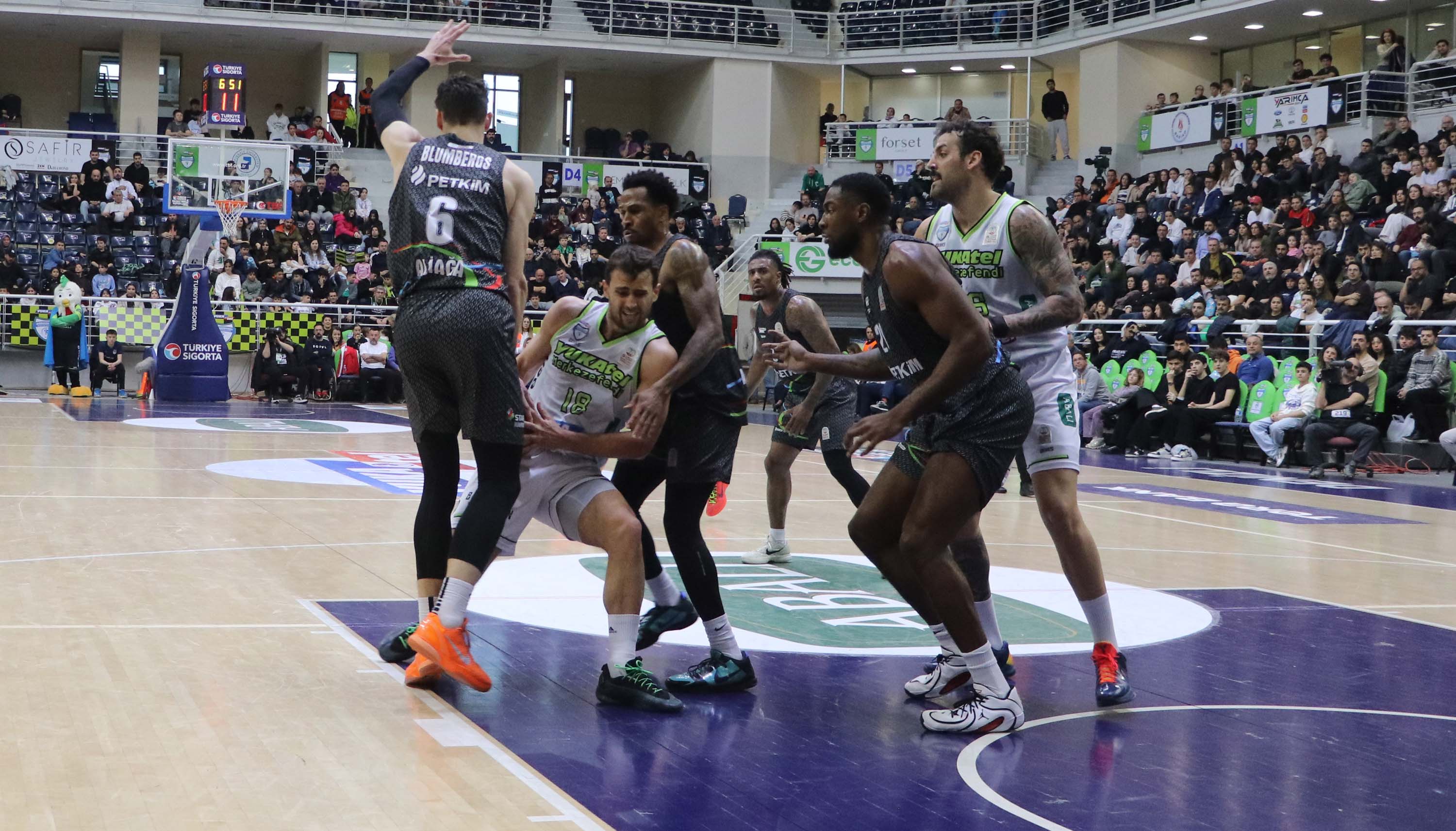 Merkezefendi Belediyesi Basket, Aliağa Petkimspor'a izin vermedi