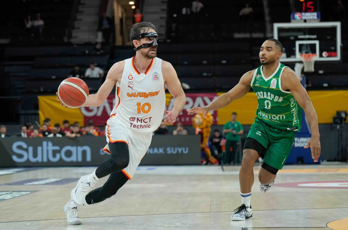 Galatasaray, Bursaspor'u farklı geçti