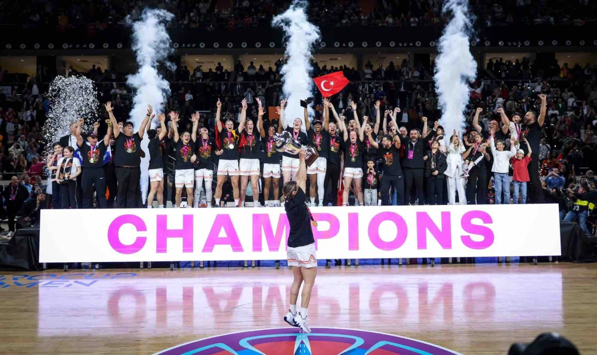 ÇBK Mersin Kadınlar Eurocup şampiyonu...
