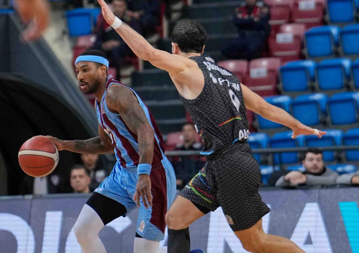 Aliağa Petkimspor, Trabzon'da nefes aldı