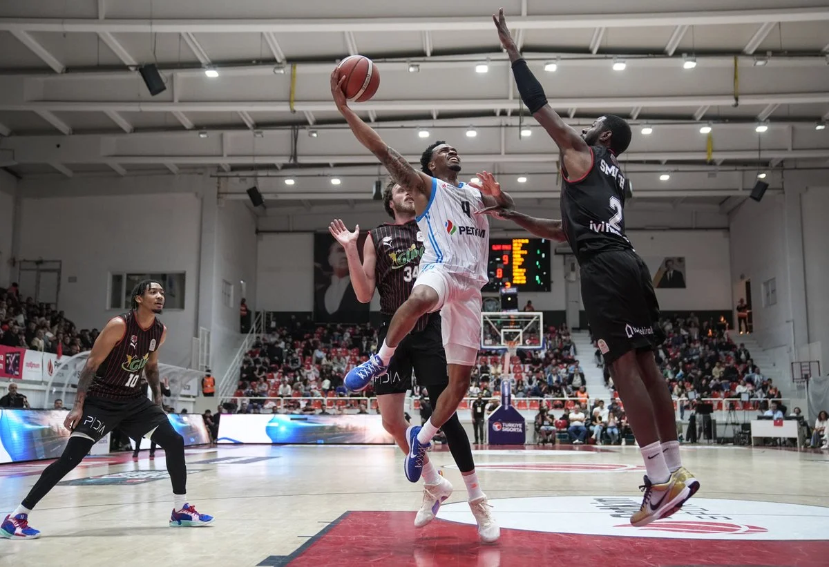 Aliağa Petkimspor, Manisa engelini aştı